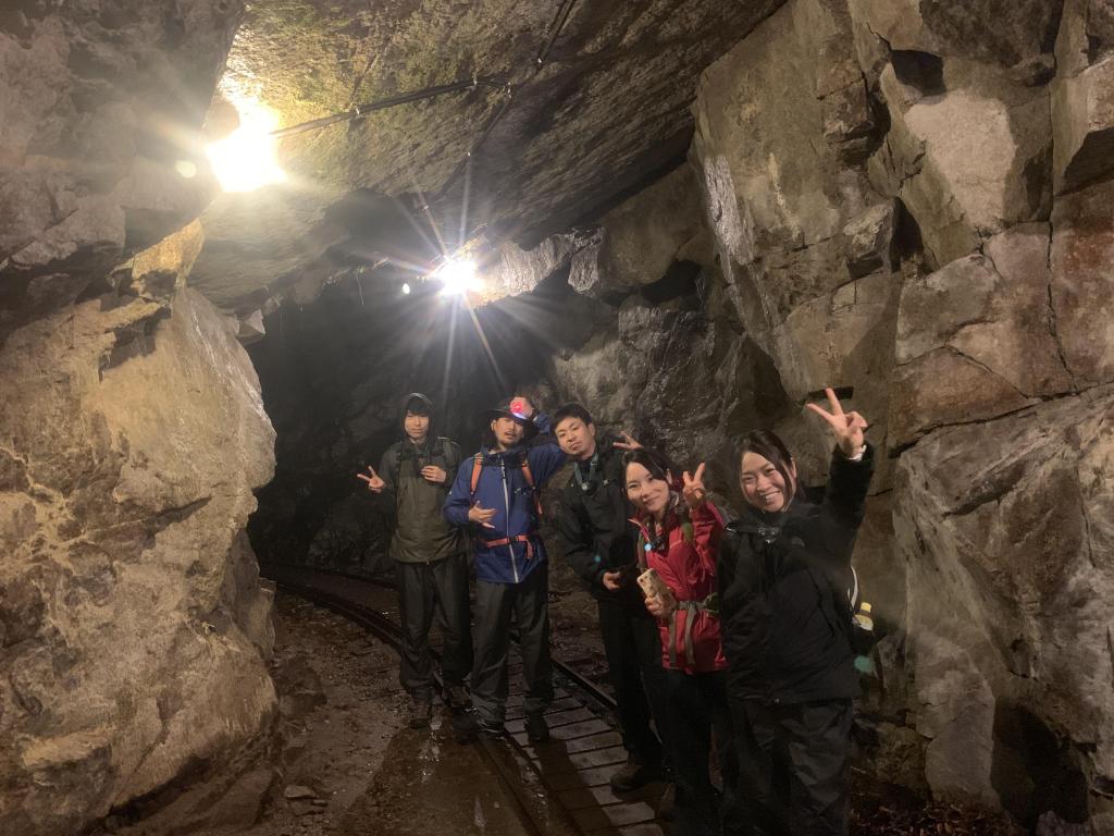 【With your charter guide】 Jomon-sugi Cedar trekking with Yakushima ingredients special lunch.
Let’s walking through the forest of thousands years old.