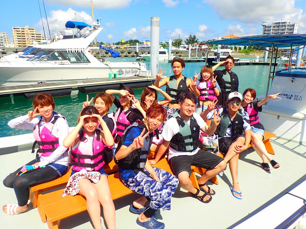 Chatan-Okinawa [Marine Activities] Water Park 【11:30】
