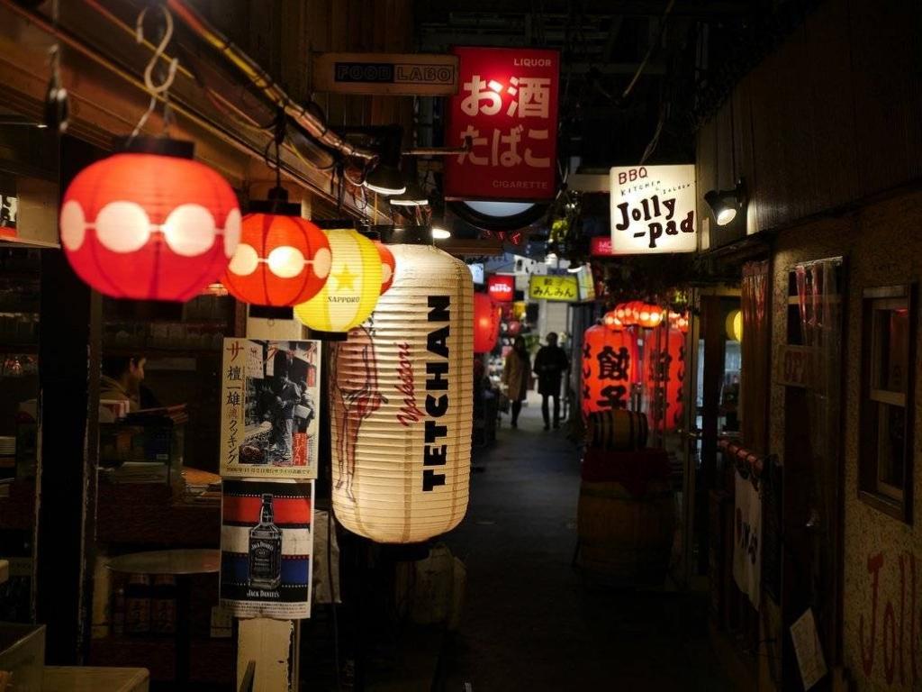 Deep Osaka All-Inclusive Nighttime Foodie Tour